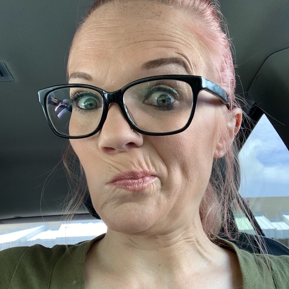 Meet your Posher, Amanda